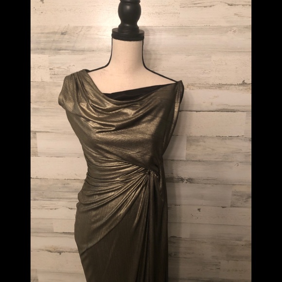 Metallic evening gown by Shelli Segal - Picture 2 of 4